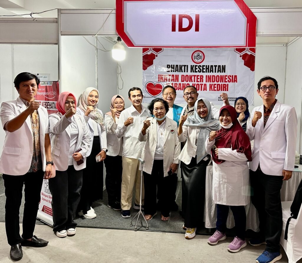 2024-12-19 (Bakti Kesehatan RS Bhayangkara Kediri) (1)fgvbhjnk